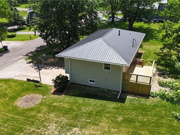 150 E Circle Drive, Brookfield, MO 64628