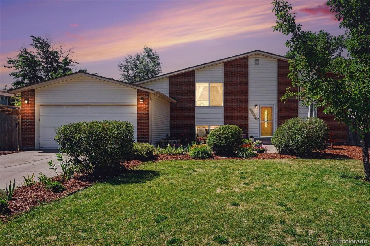 3262 S Norfolk Way, Aurora, CO 80013 Main Photo