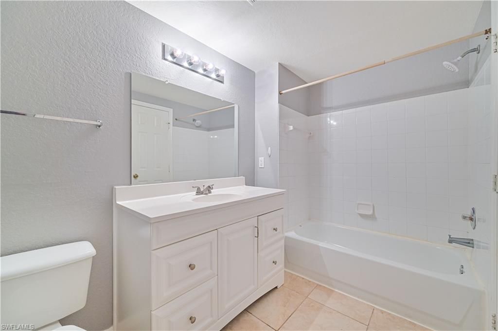 23580 Walden Center Dr , Unit 305, Estero, FL 34134 Photo