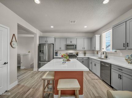 329 Cattail Circle, Gardnerville, NV 89410 Photo