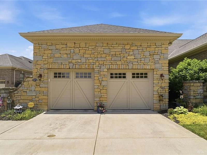 5875 Falling Brook Drive, Mason, OH 45040 Photo 3