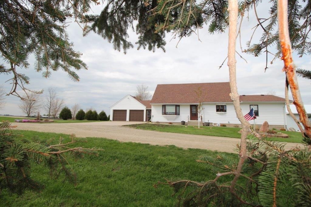 11697 210th Street E, Kenyon, MN 55946