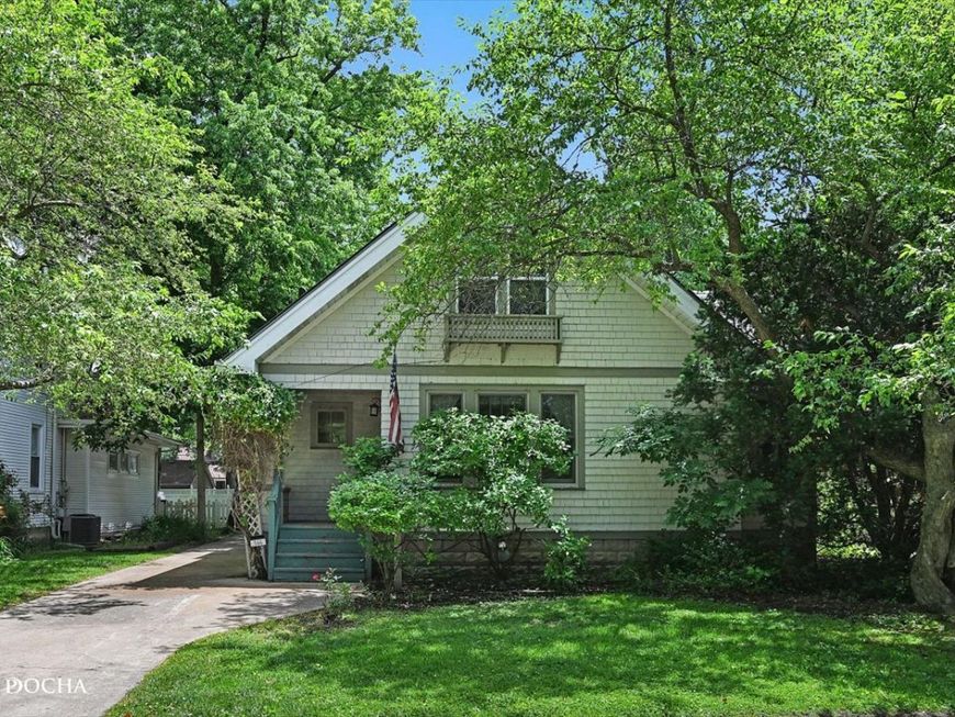Main Photo
