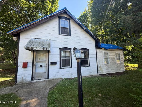 1886 Highland Avenue, Troy, NY 12180