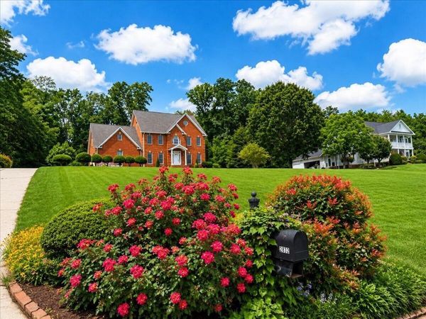 2832 Kensington Street , Athens, TN 37303