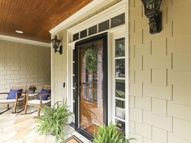 113 Grantwood Drive, Holly Springs, NC 27540