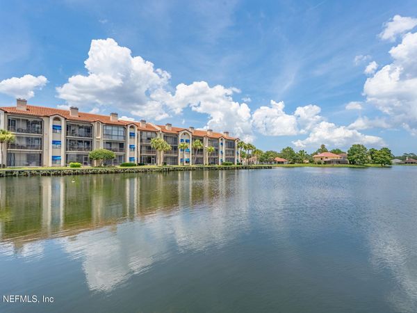 3820 LAVISTA Circle, Unit 103, Jacksonville, FL 32217