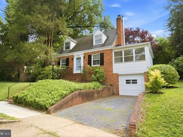 986 N POWHATAN STREET, ARLINGTON, VA 22205
