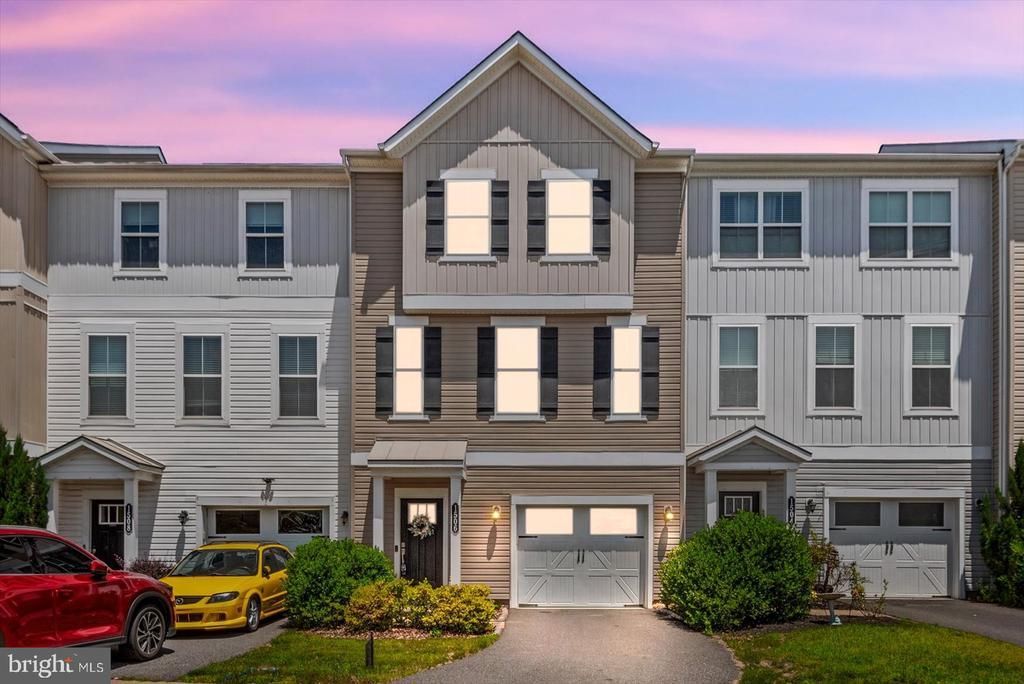 1506 Hudgins Farm Circle , Fredericksburg, VA 22408 Main Photo