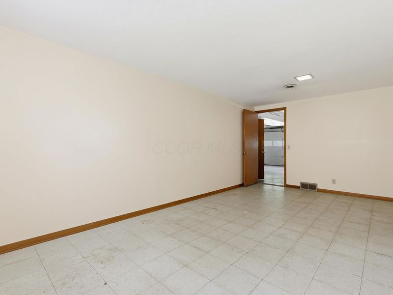 85 Pleasant Lee Drive , Heath, OH 43056 Photo 32