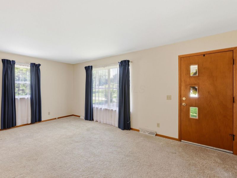 85 Pleasant Lee Drive , Heath, OH 43056 Photo 7
