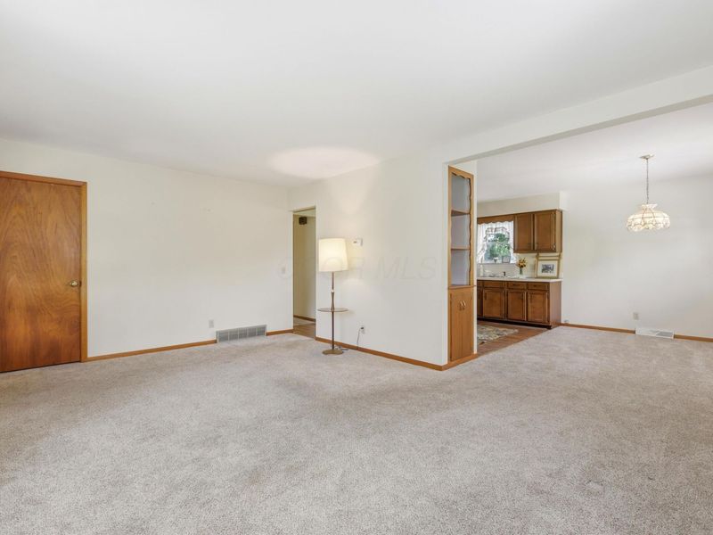 85 Pleasant Lee Drive , Heath, OH 43056 Photo 8