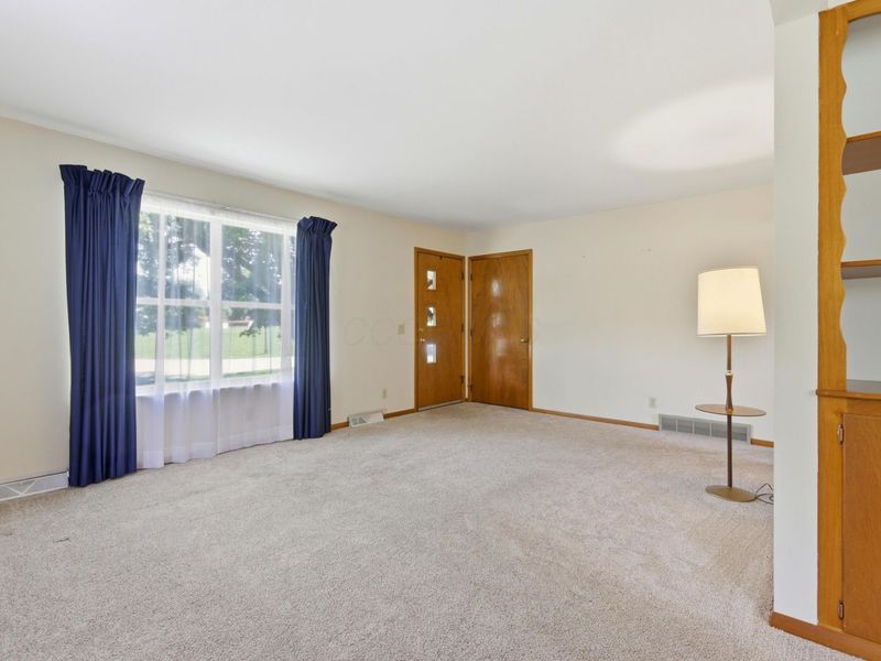 85 Pleasant Lee Drive , Heath, OH 43056 Photo 9