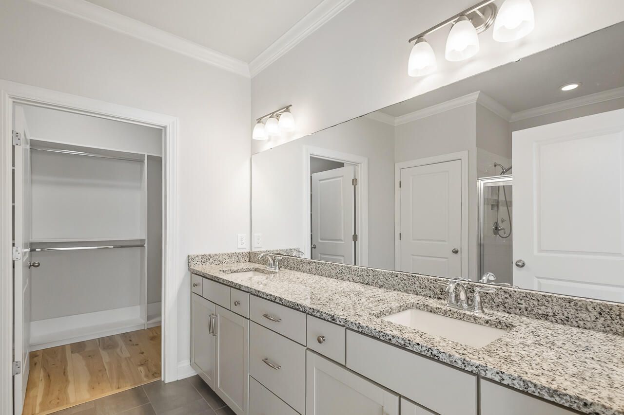 2658 Park West Boulevard Photo 31