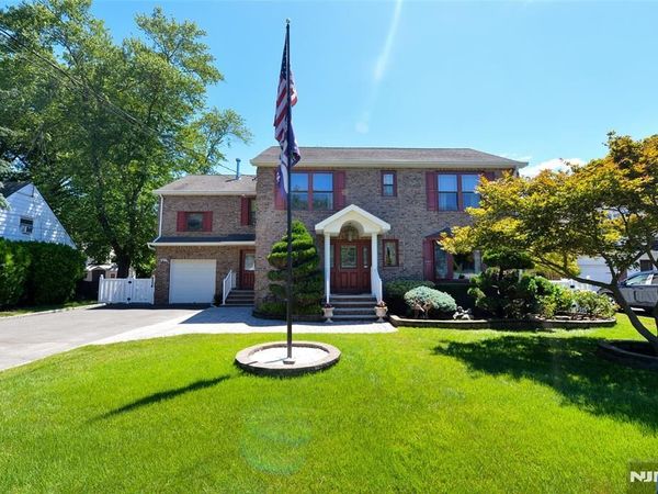 513 Boulevard, NEW MILFORD, NJ 07646