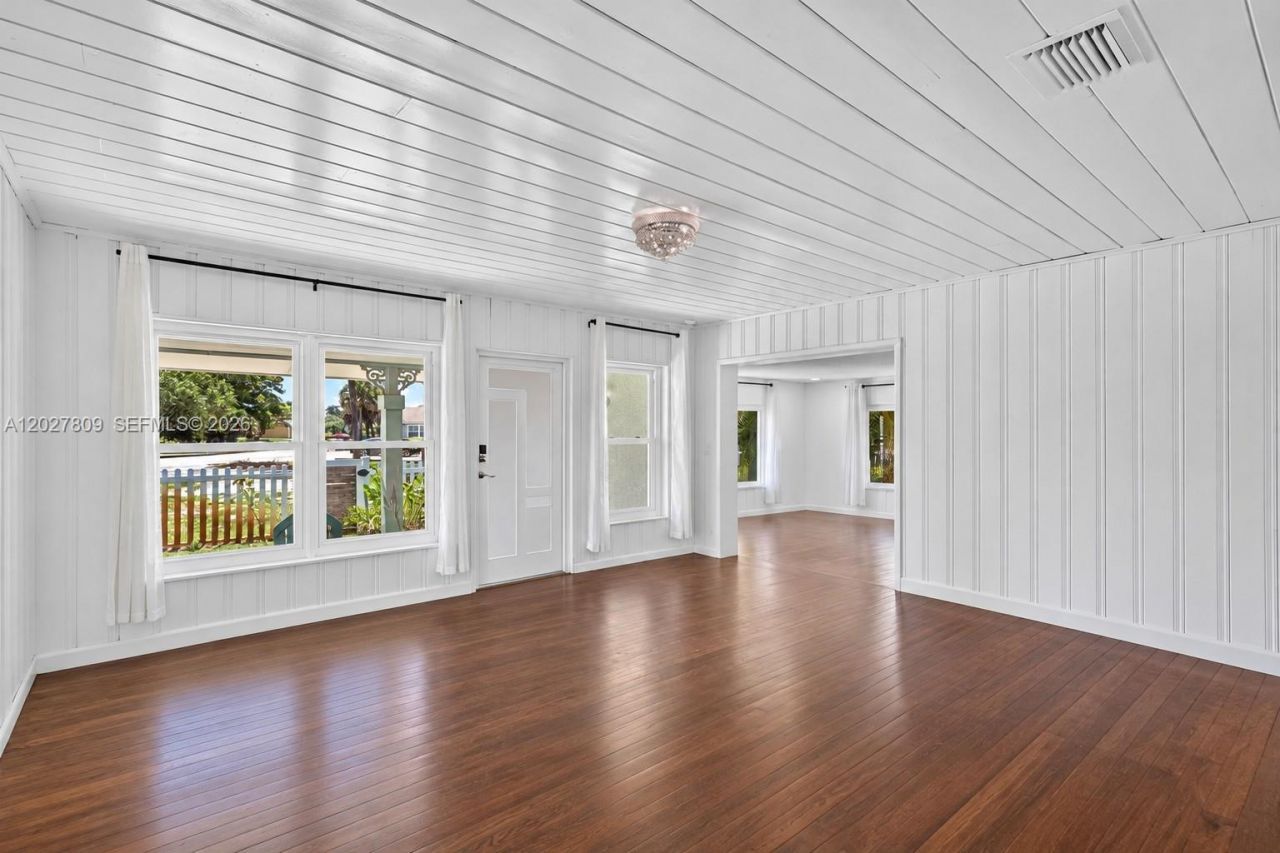 1023 SE 7th St, Stuart, FL 34996 Photo