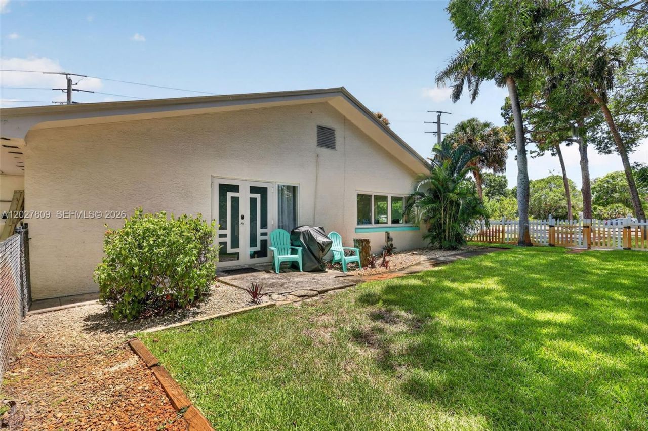 1023 SE 7th St, Stuart, FL 34996 Photo