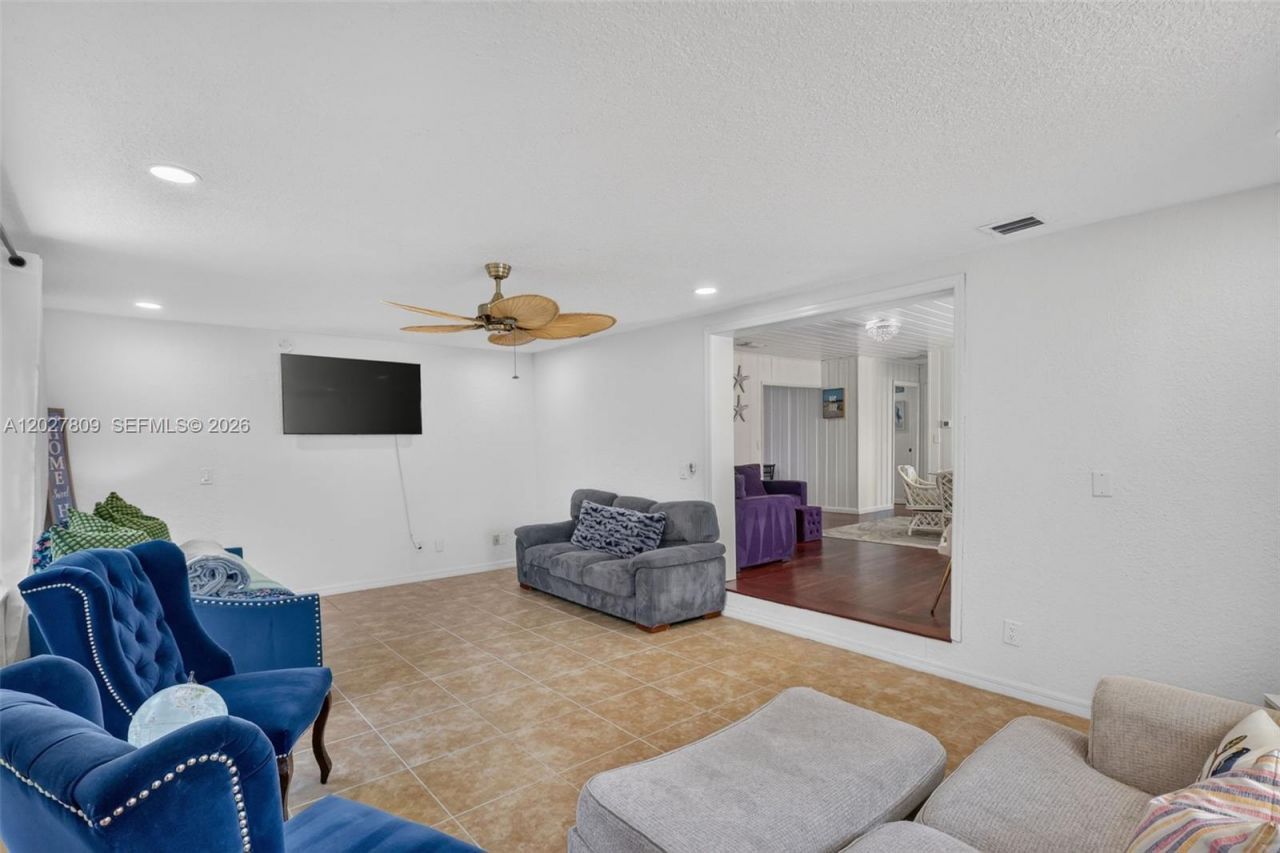 1023 SE 7th St, Stuart, FL 34996 Photo