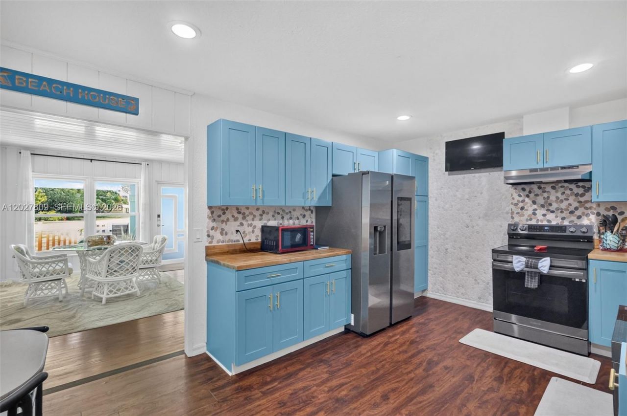 1023 SE 7th St, Stuart, FL 34996 Photo