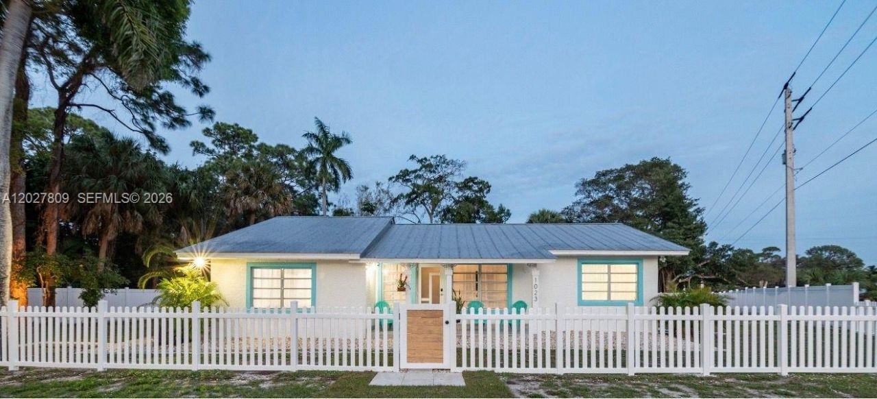 1023 SE 7th St, Stuart, FL 34996 Photo