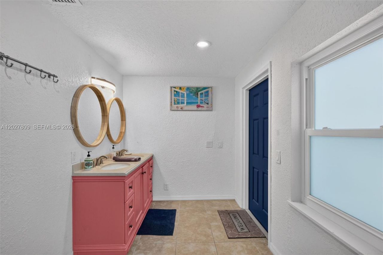 1023 SE 7th St, Stuart, FL 34996 Photo