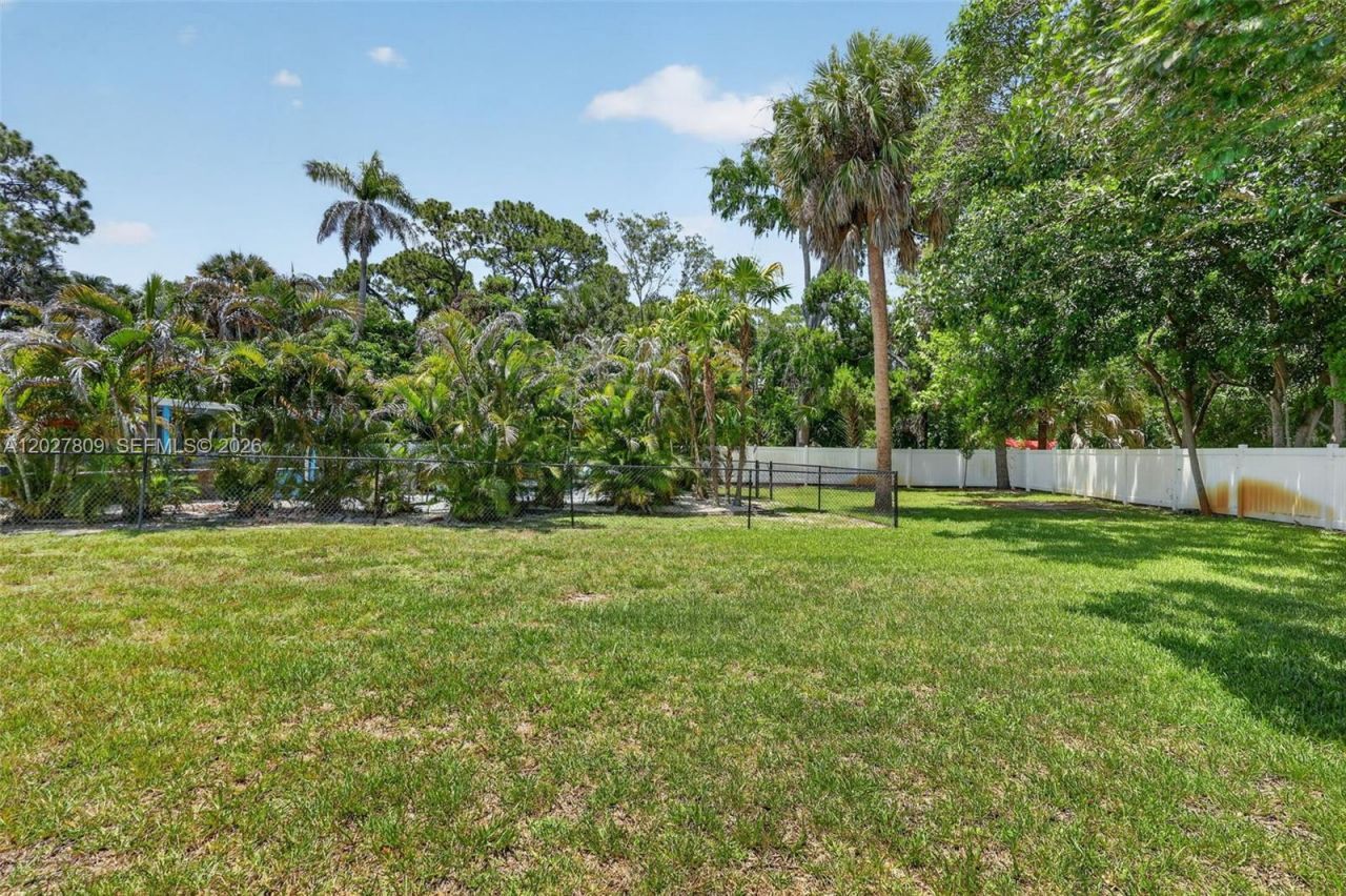 1023 SE 7th St, Stuart, FL 34996 Photo