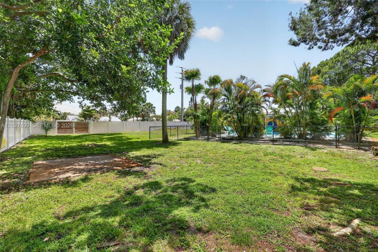 1023 SE 7th St, Stuart, FL 34996 Photo