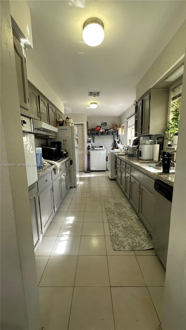 5804 SW 35th St , Miami, FL 33155 Photo