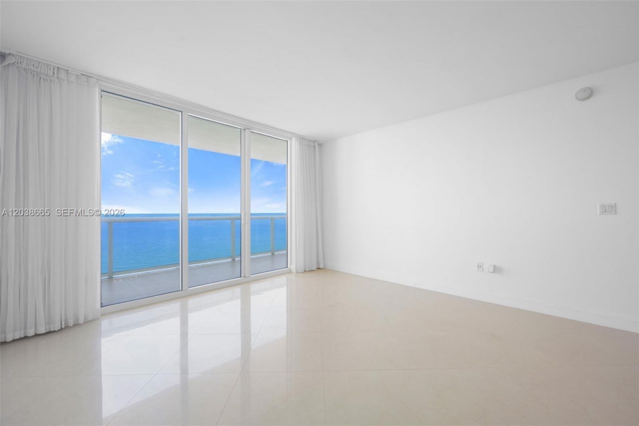 1800 S Ocean Dr, Unit 3103, Hallandale Beach, FL 33009 Photo