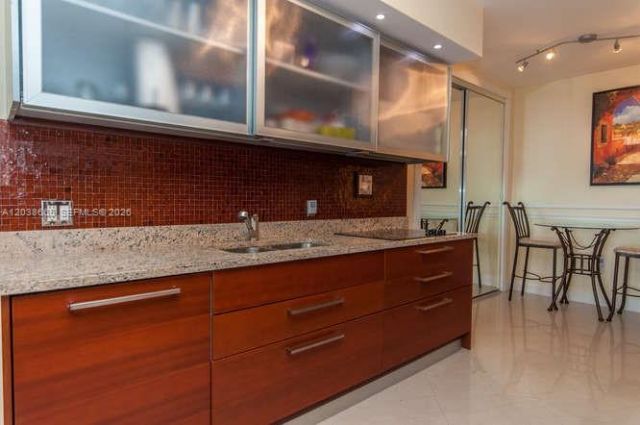 1800 S Ocean Dr, Unit 3103, Hallandale Beach, FL 33009 Photo