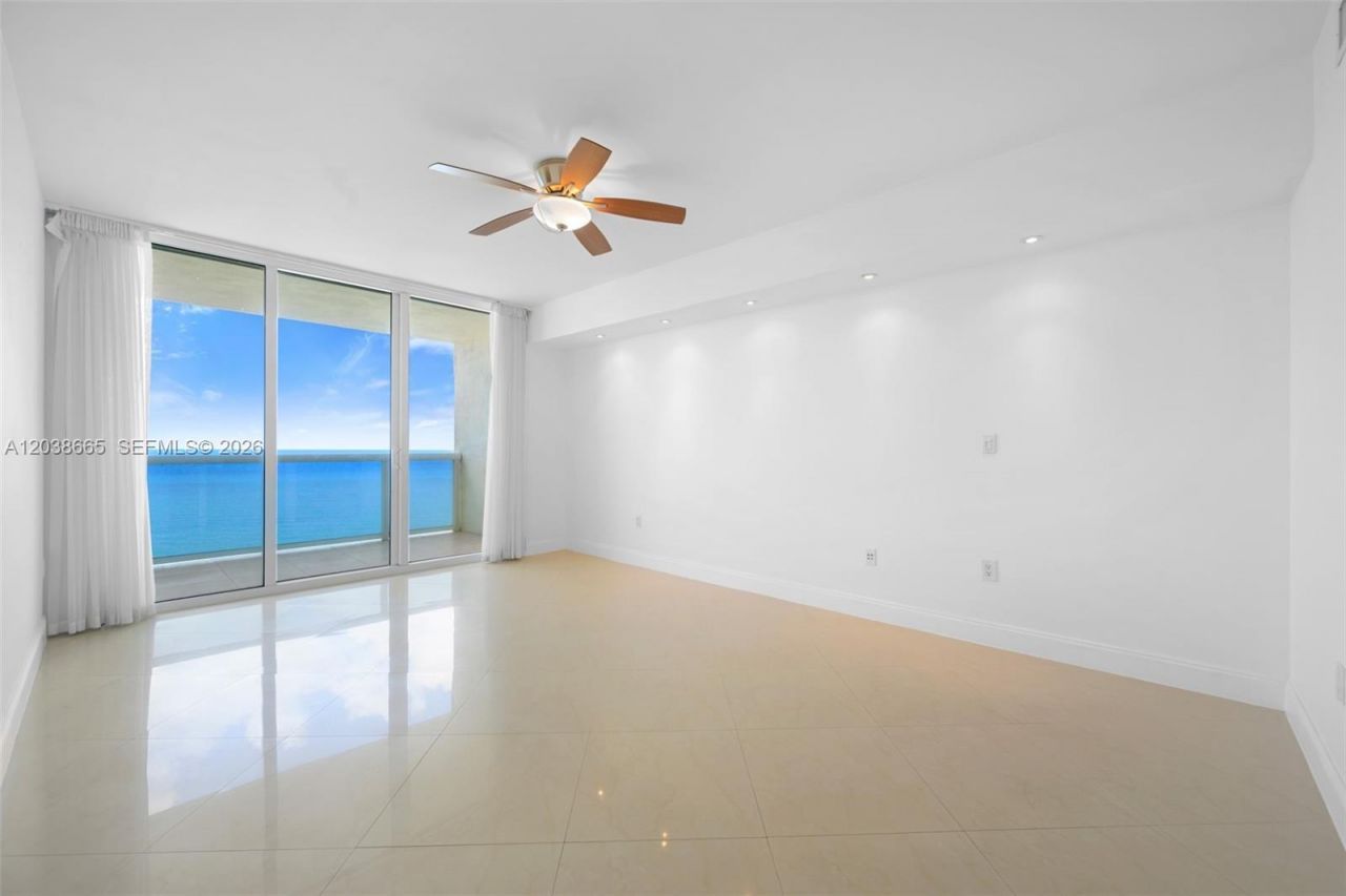 1800 S Ocean Dr, Unit 3103, Hallandale Beach, FL 33009 Photo