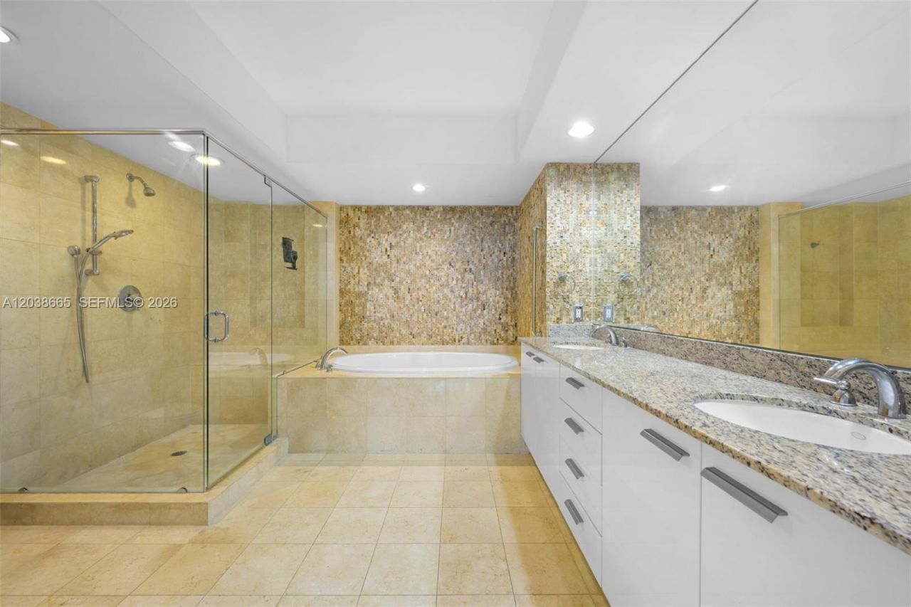 1800 S Ocean Dr, Unit 3103, Hallandale Beach, FL 33009 Photo