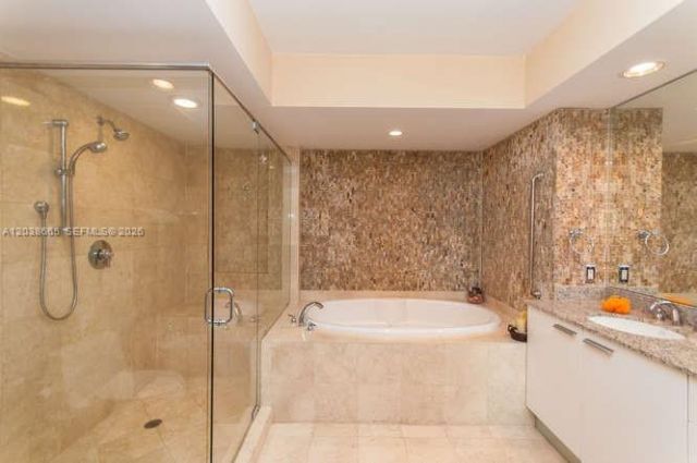 1800 S Ocean Dr, Unit 3103, Hallandale Beach, FL 33009 Photo