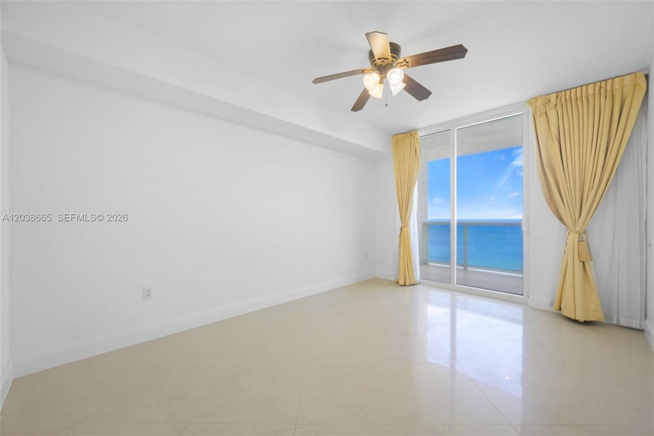 1800 S Ocean Dr, Unit 3103, Hallandale Beach, FL 33009 Photo
