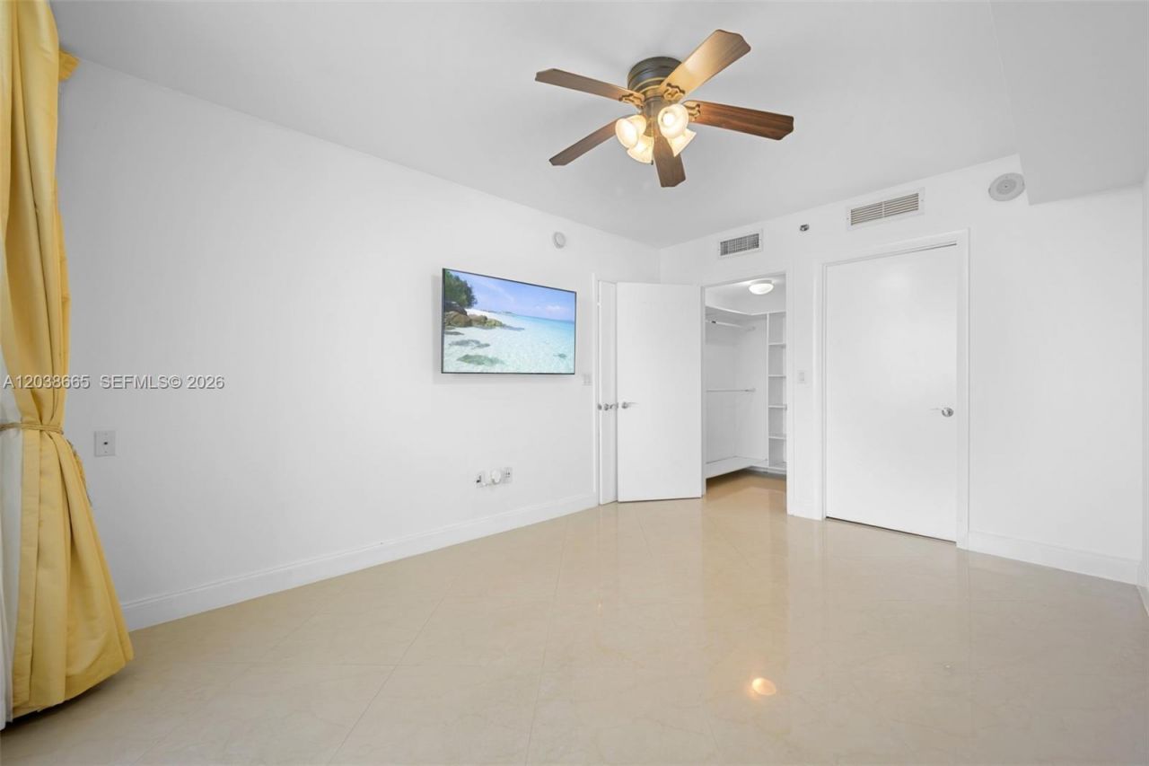 1800 S Ocean Dr, Unit 3103, Hallandale Beach, FL 33009 Photo
