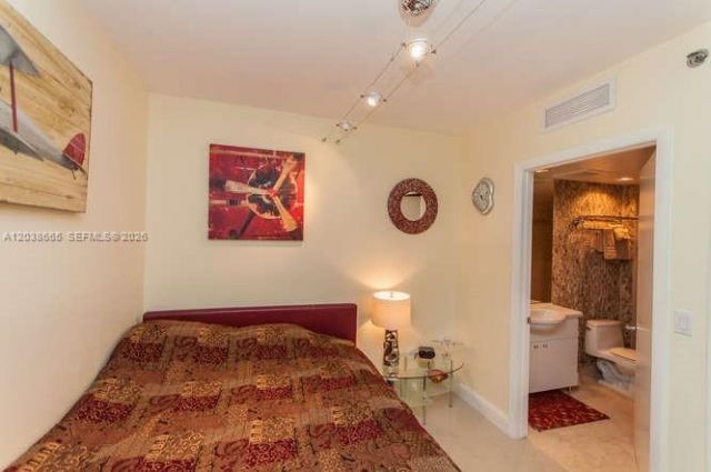 1800 S Ocean Dr, Unit 3103, Hallandale Beach, FL 33009 Photo