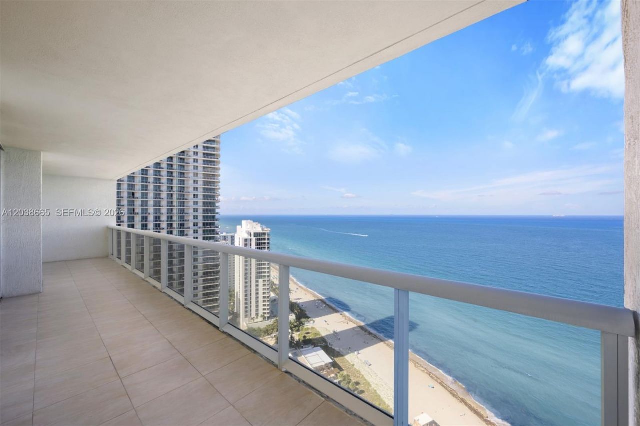 1800 S Ocean Dr, Unit 3103, Hallandale Beach, FL 33009 Photo