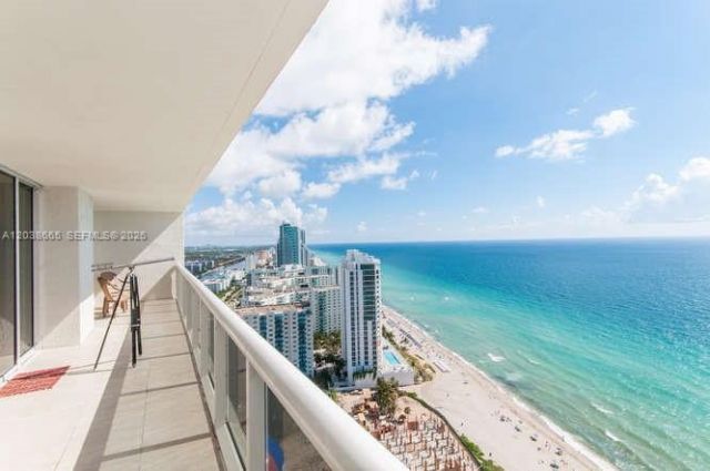 1800 S Ocean Dr, Unit 3103, Hallandale Beach, FL 33009 Photo