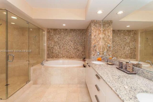 1800 S Ocean Dr, Unit 3103, Hallandale Beach, FL 33009 Photo