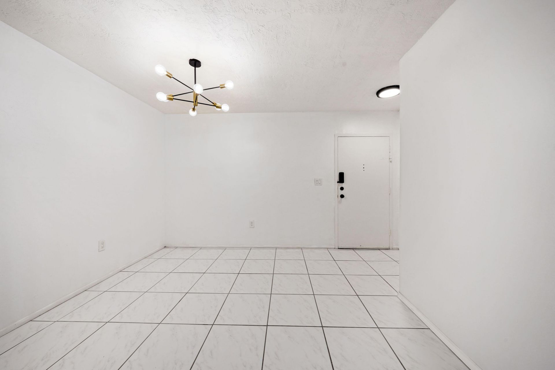 7100 NW 17th Street, Unit 220, Plantation, FL 33313 Photo