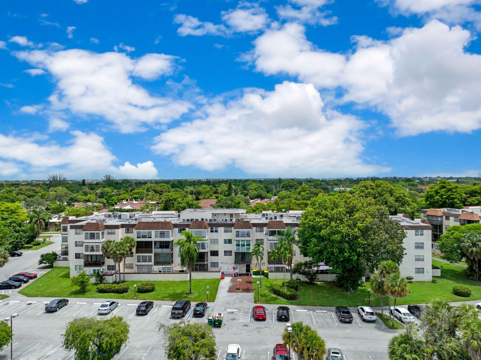 7100 NW 17th Street, Unit 220, Plantation, FL 33313 Photo
