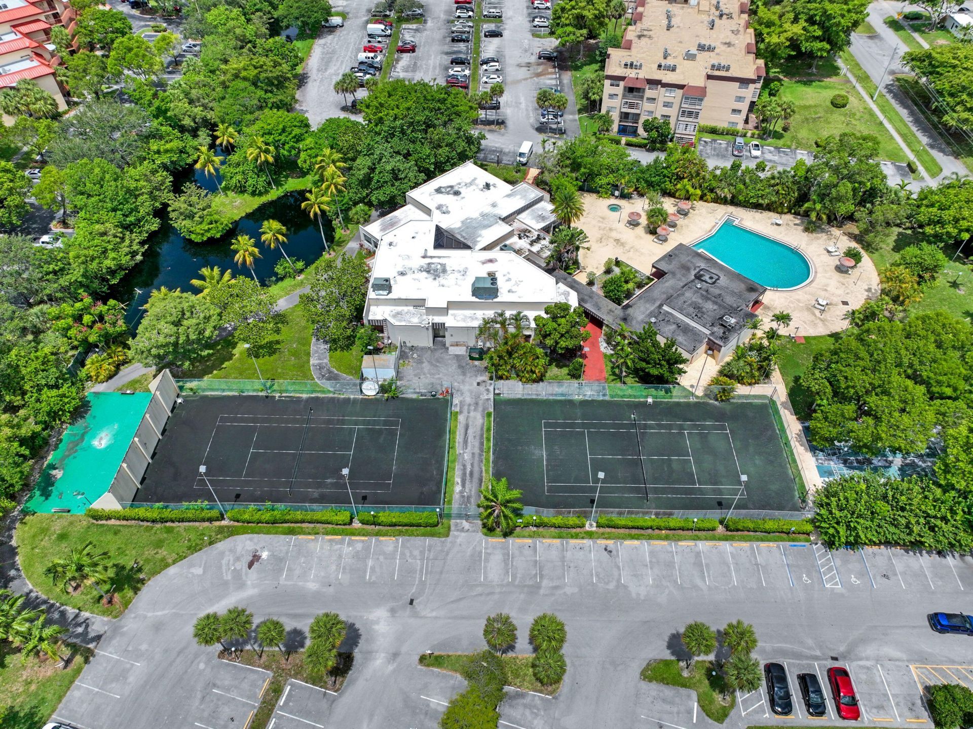 7100 NW 17th Street, Unit 220, Plantation, FL 33313 Photo
