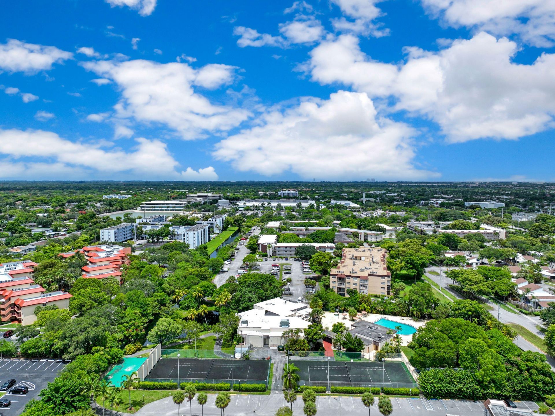 7100 NW 17th Street, Unit 220, Plantation, FL 33313 Photo