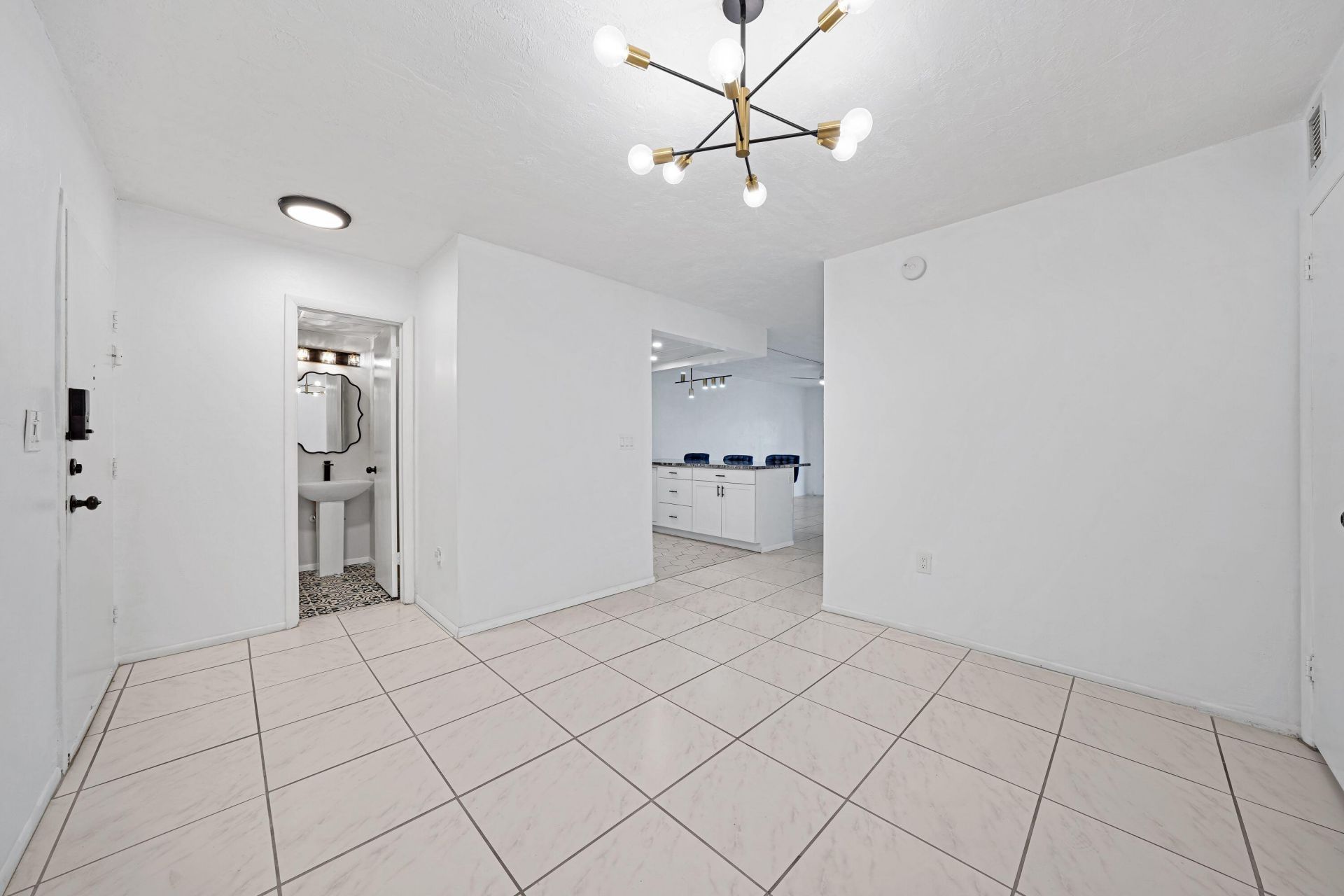 7100 NW 17th Street, Unit 220, Plantation, FL 33313 Photo