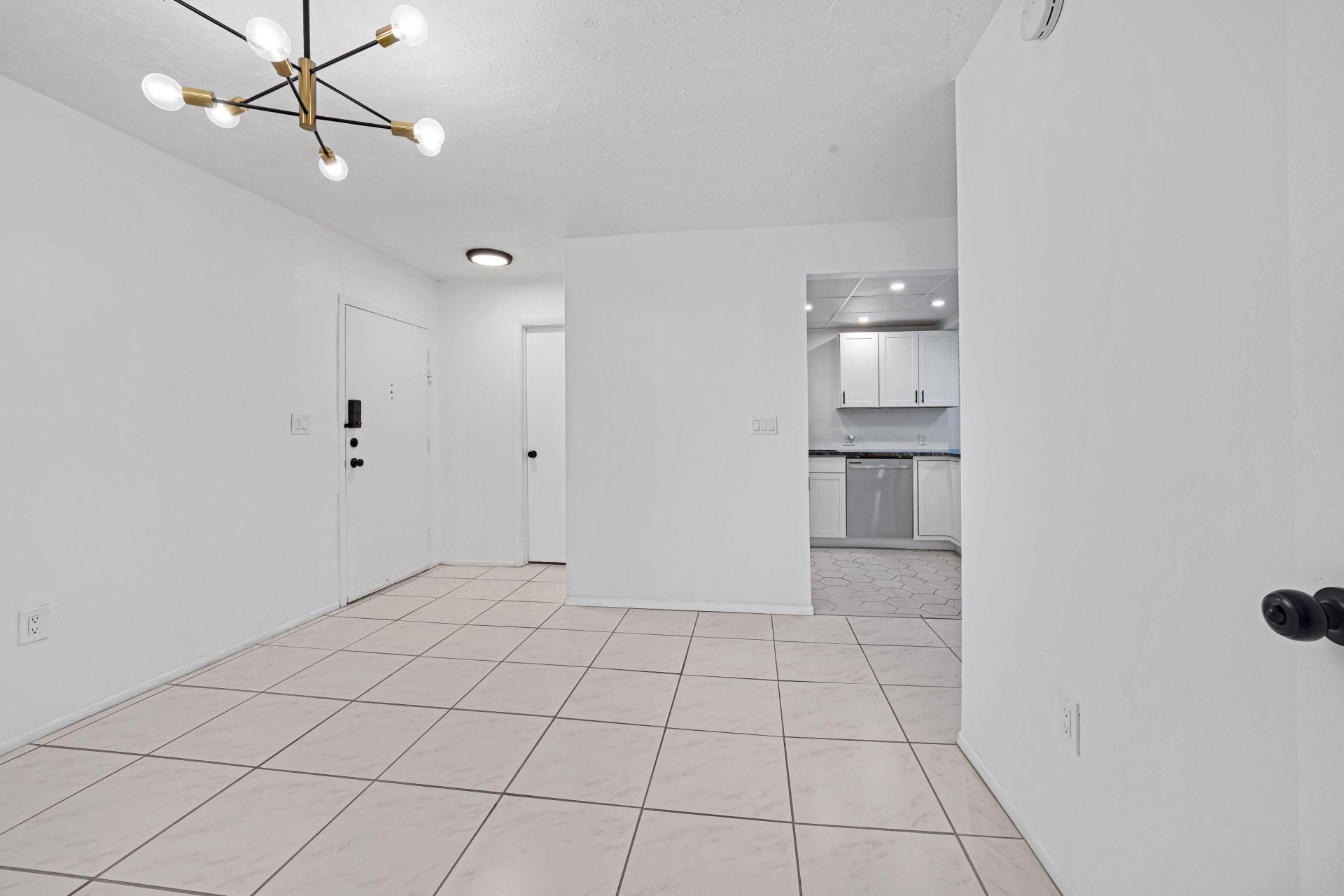 7100 NW 17th Street, Unit 220, Plantation, FL 33313 Photo