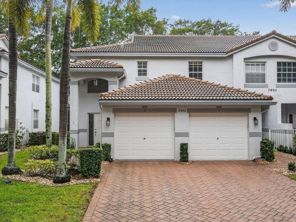 7910 Laina Lane, Unit 3, Boynton Beach, FL 33437