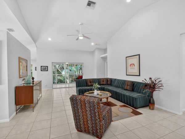 7910 Laina Lane, Unit 3, Boynton Beach, FL 33437