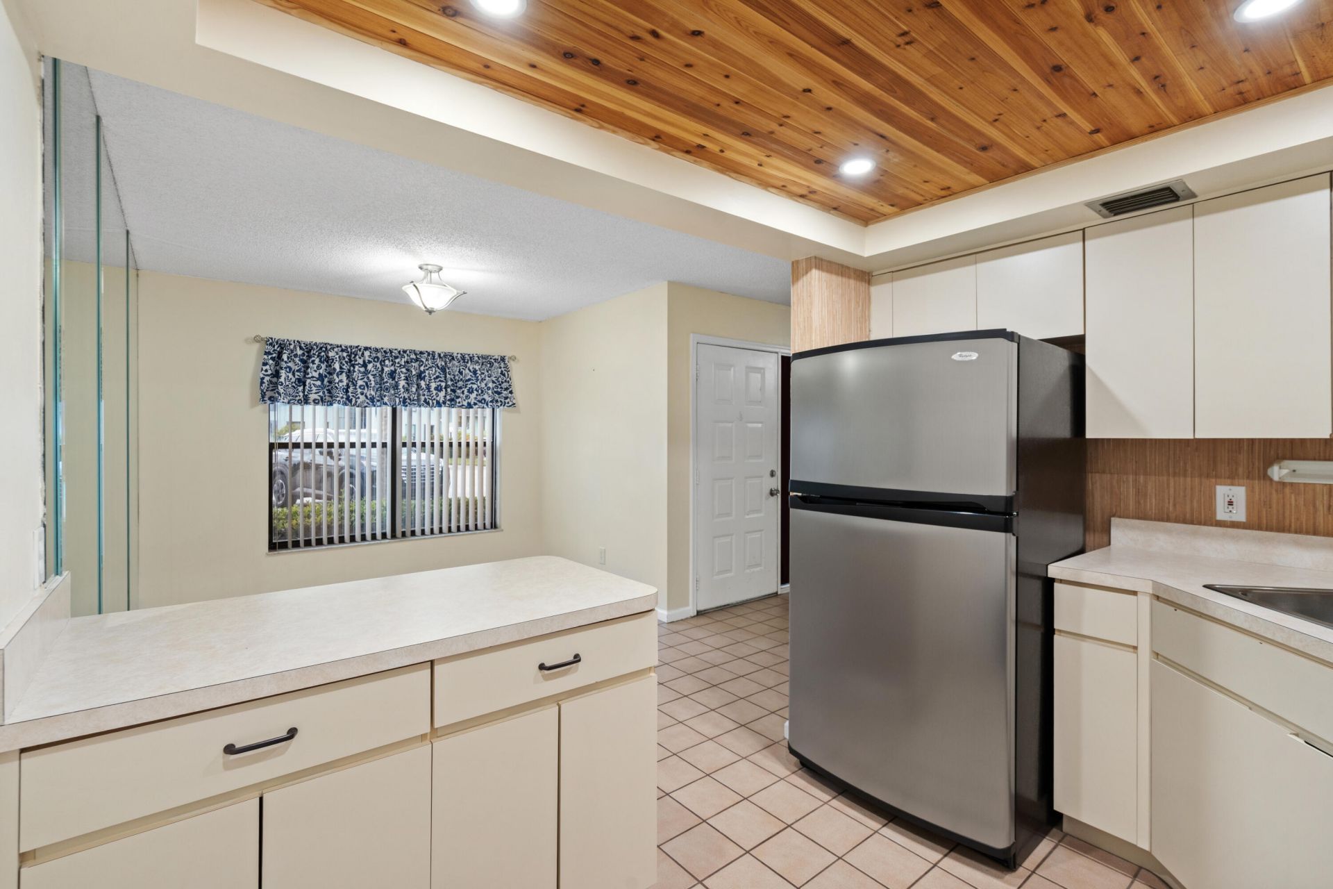 950 S Kanner Highway, Unit 402, Stuart, FL 34994 Photo