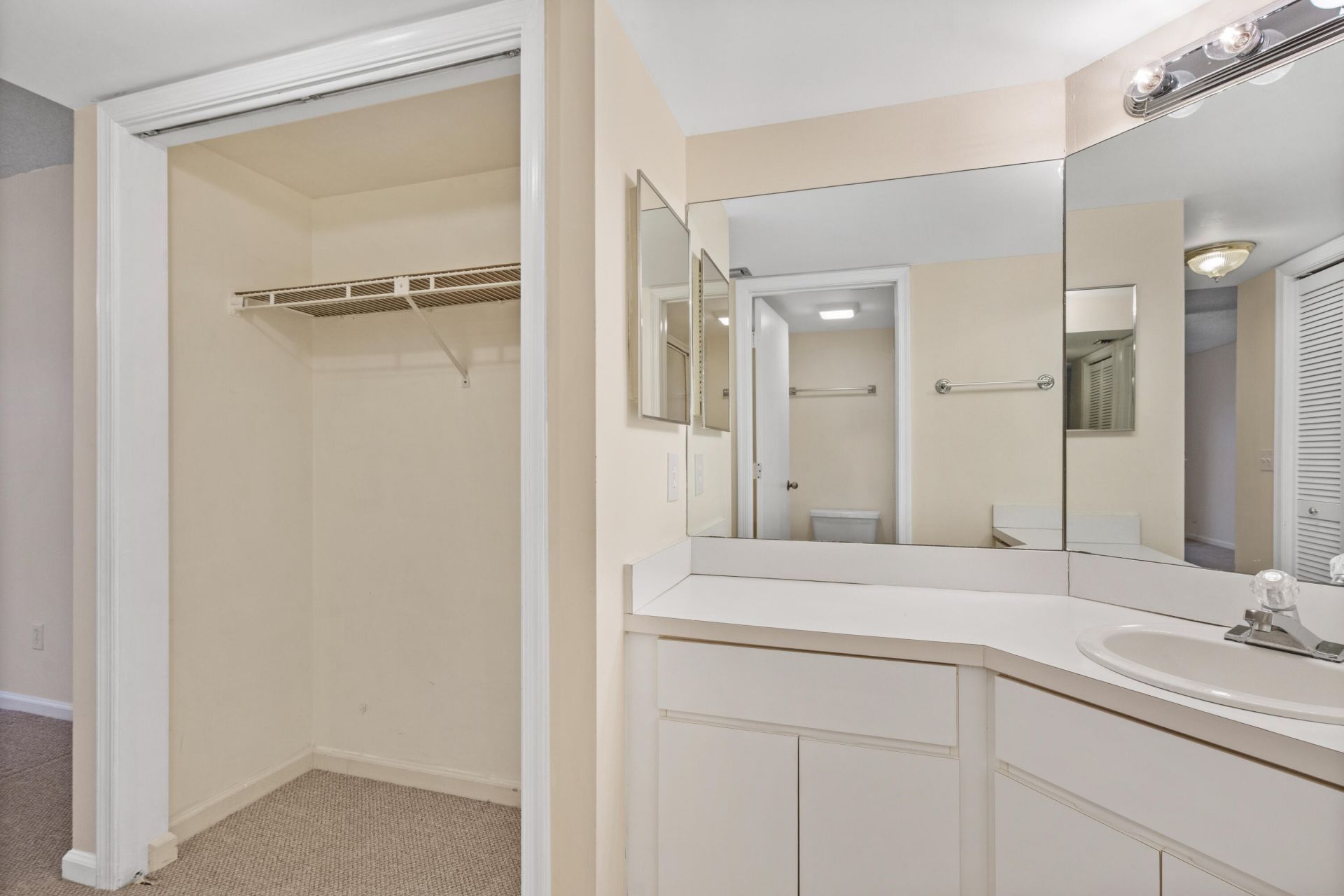 950 S Kanner Highway, Unit 402, Stuart, FL 34994 Photo