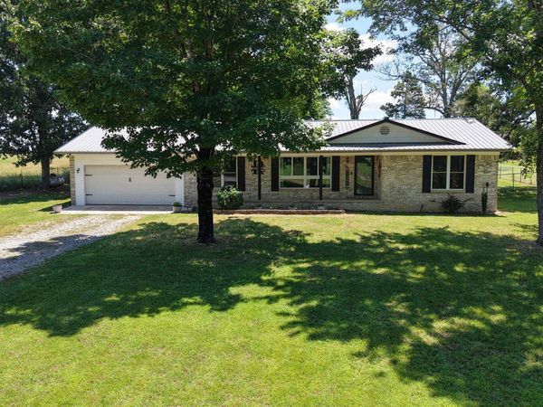 1665 N AR 9 Hwy , Melbourne, AR 72556